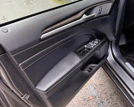 Сірий Форд Фьюжен, об'ємом двигуна 2 л та пробігом 112 тис. км за 17000 $, фото 5 на Automoto.ua