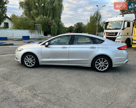 Сірий Форд Фьюжен, об'ємом двигуна 2 л та пробігом 123 тис. км за 14000 $, фото 6 на Automoto.ua