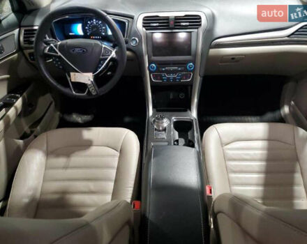 Серый Форд Фьюжн, объемом двигателя 2 л и пробегом 125 тыс. км за 15398 $, фото 2 на Automoto.ua