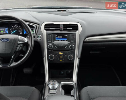 Серый Форд Фьюжн, объемом двигателя 2 л и пробегом 195 тыс. км за 12300 $, фото 20 на Automoto.ua