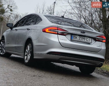 Серый Форд Фьюжн, объемом двигателя 2 л и пробегом 183 тыс. км за 13900 $, фото 6 на Automoto.ua