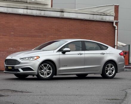 Серый Форд Фьюжн, объемом двигателя 2 л и пробегом 195 тыс. км за 12300 $, фото 5 на Automoto.ua