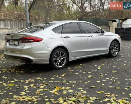 Серый Форд Фьюжн, объемом двигателя 2 л и пробегом 205 тыс. км за 11000 $, фото 2 на Automoto.ua