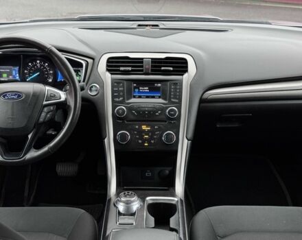 Серый Форд Фьюжн, объемом двигателя 2 л и пробегом 195 тыс. км за 12300 $, фото 12 на Automoto.ua