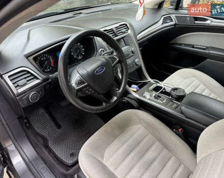 Форд Фьюжн 2017 в Киеве на Automoto.ua Серый Форд Фьюжн, объемом двигателя 2.49 л и пробегом 233 тыс. км за 9300 $, фото 5 на Automoto.ua