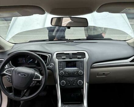 Сірий Форд Фьюжен, об'ємом двигуна 2 л та пробігом 207 тис. км за 13000 $, фото 13 на Automoto.ua