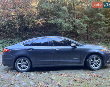 Серый Форд Фьюжн, объемом двигателя 2 л и пробегом 125 тыс. км за 15398 $, фото 8 на Automoto.ua