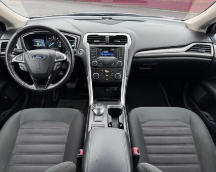 Серый Форд Фьюжн, объемом двигателя 2 л и пробегом 195 тыс. км за 12300 $, фото 10 на Automoto.ua