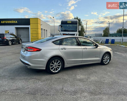 Сірий Форд Фьюжен, об'ємом двигуна 2 л та пробігом 123 тис. км за 14000 $, фото 15 на Automoto.ua