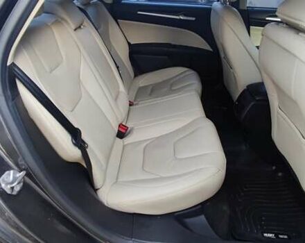 Сірий Форд Фьюжен, об'ємом двигуна 2 л та пробігом 230 тис. км за 14900 $, фото 5 на Automoto.ua