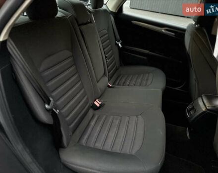 Сірий Форд Фьюжен, об'ємом двигуна 2 л та пробігом 103 тис. км за 13900 $, фото 13 на Automoto.ua