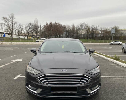 Серый Форд Фьюжн, объемом двигателя 2 л и пробегом 261 тыс. км за 14000 $, фото 1 на Automoto.ua