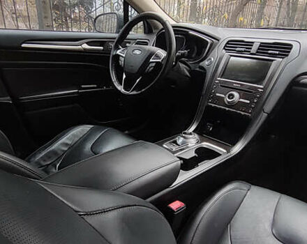 Серый Форд Фьюжн, объемом двигателя 2 л и пробегом 316 тыс. км за 12800 $, фото 7 на Automoto.ua