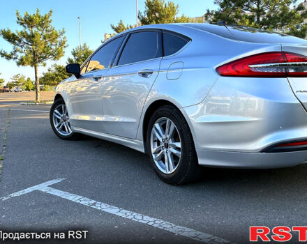 Серый Форд Фьюжн, объемом двигателя 2.5 л и пробегом 173 тыс. км за 12700 $, фото 1 на Automoto.ua