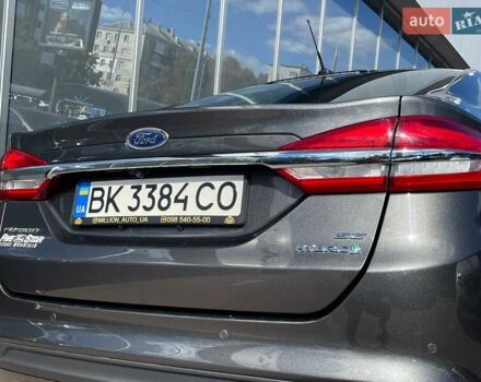 Форд Фьюжен 2017 у Києві на Automoto.ua Сірий Форд Фьюжен, об'ємом двигуна 2 л та пробігом 186 тис. км за 12900 $, фото 4 на Automoto.ua