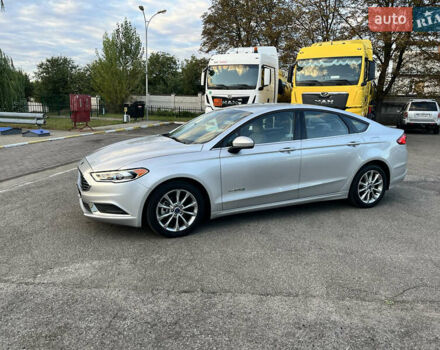 Сірий Форд Фьюжен, об'ємом двигуна 2 л та пробігом 123 тис. км за 14000 $, фото 1 на Automoto.ua