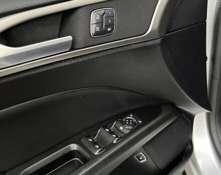 Серый Форд Фьюжн, объемом двигателя 2 л и пробегом 186 тыс. км за 12100 $, фото 19 на Automoto.ua