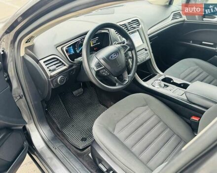 Серый Форд Фьюжн, объемом двигателя 1.5 л и пробегом 92 тыс. км за 6300 $, фото 10 на Automoto.ua