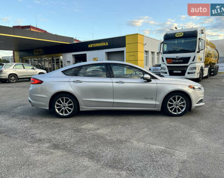 Сірий Форд Фьюжен, об'ємом двигуна 2 л та пробігом 123 тис. км за 14000 $, фото 13 на Automoto.ua