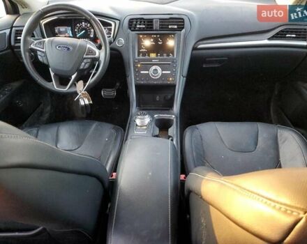 Сірий Форд Фьюжен, об'ємом двигуна 2 л та пробігом 123 тис. км за 1800 $, фото 7 на Automoto.ua