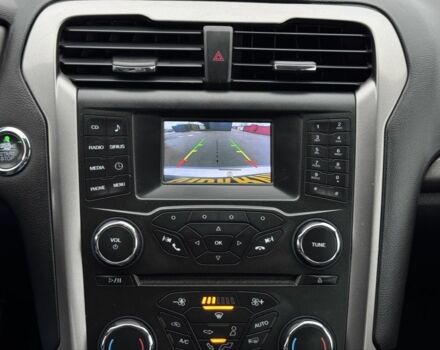 Серый Форд Фьюжн, объемом двигателя 2 л и пробегом 195 тыс. км за 12300 $, фото 17 на Automoto.ua