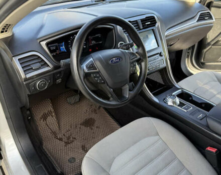 Серый Форд Фьюжн, объемом двигателя 2.5 л и пробегом 179 тыс. км за 10500 $, фото 11 на Automoto.ua