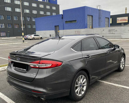 Серый Форд Фьюжн, объемом двигателя 2 л и пробегом 261 тыс. км за 14000 $, фото 5 на Automoto.ua