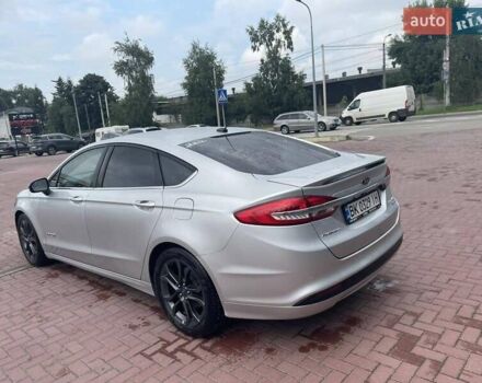 Форд Фьюжн 2017 в Ровно на Automoto.ua Серый Форд Фьюжн, объемом двигателя 2 л и пробегом 116 тыс. км за 14500 $, фото 3 на Automoto.ua