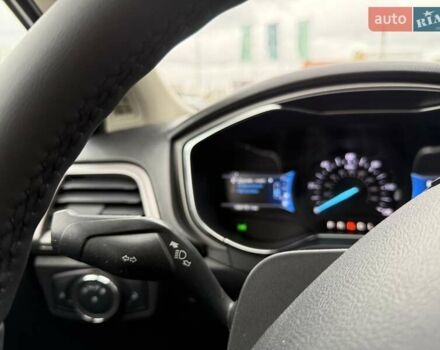 Форд Фьюжн 2017 в Киеве на Automoto.ua Серый Форд Фьюжн, объемом двигателя 2 л и пробегом 159 тыс. км за 12999 $, фото 24 на Automoto.ua