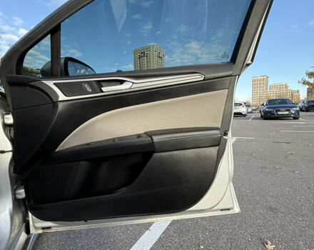 Серый Форд Фьюжн, объемом двигателя 2.5 л и пробегом 179 тыс. км за 10500 $, фото 18 на Automoto.ua