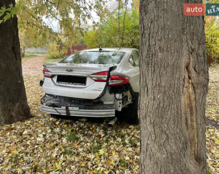 Форд Фьюжн 2017 в Киеве на Automoto.ua Серый Форд Фьюжн, объемом двигателя 2 л и пробегом 195 тыс. км за 9500 $, фото 2 на Automoto.ua