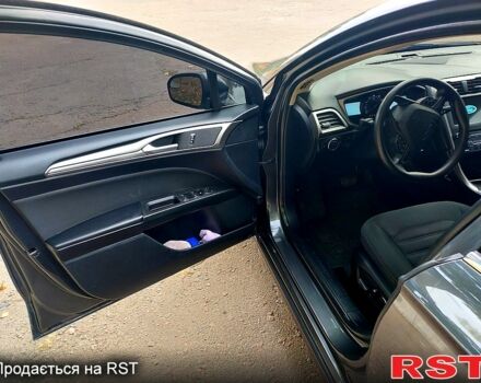 Форд Фьюжн 2017 в Кропивницком (Кировограде) на Automoto.ua Серый Форд Фьюжн, объемом двигателя 2.5 л и пробегом 98 тыс. км за 13000 $, фото 8 на Automoto.ua