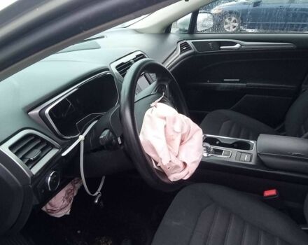 Сірий Форд Фьюжен, об'ємом двигуна 2 л та пробігом 162 тис. км за 9800 $, фото 7 на Automoto.ua