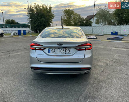 Сірий Форд Фьюжен, об'ємом двигуна 2 л та пробігом 123 тис. км за 14000 $, фото 19 на Automoto.ua