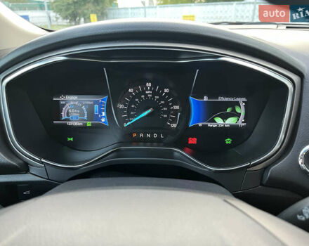 Сірий Форд Фьюжен, об'ємом двигуна 2 л та пробігом 123 тис. км за 14000 $, фото 3 на Automoto.ua