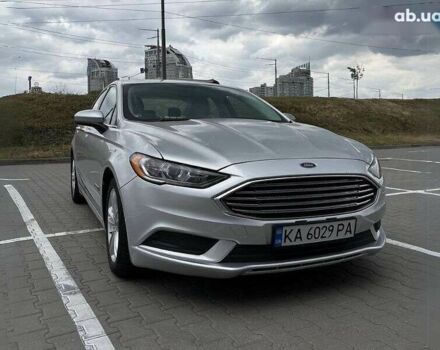 Сірий Форд Фьюжен, об'ємом двигуна 2 л та пробігом 207 тис. км за 13000 $, фото 7 на Automoto.ua