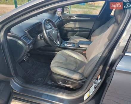 Сірий Форд Фьюжен, об'ємом двигуна 2.7 л та пробігом 93 тис. км за 13000 $, фото 9 на Automoto.ua