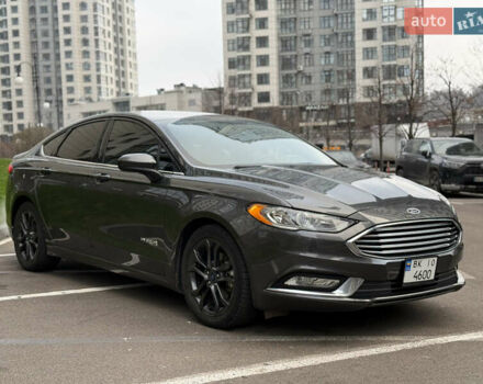 Серый Форд Фьюжн, объемом двигателя 2 л и пробегом 180 тыс. км за 14650 $, фото 2 на Automoto.ua