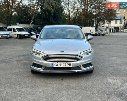 Сірий Форд Фьюжен, об'ємом двигуна 2 л та пробігом 123 тис. км за 14000 $, фото 1 на Automoto.ua