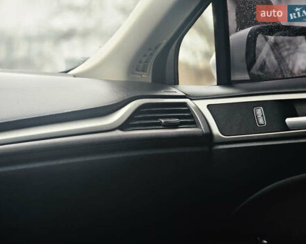 Серый Форд Фьюжн, объемом двигателя 2 л и пробегом 183 тыс. км за 13900 $, фото 29 на Automoto.ua