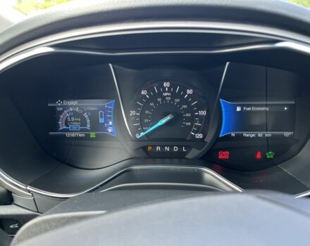 Серый Форд Фьюжн, объемом двигателя 2 л и пробегом 122 тыс. км за 14500 $, фото 13 на Automoto.ua