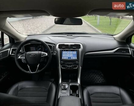 Форд Фьюжн 2017 в Днепре (Днепропетровске) на Automoto.ua Серый Форд Фьюжн, объемом двигателя 2 л и пробегом 146 тыс. км за 12999 $, фото 16 на Automoto.ua