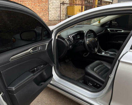 Серый Форд Фьюжн, объемом двигателя 2 л и пробегом 186 тыс. км за 12100 $, фото 15 на Automoto.ua