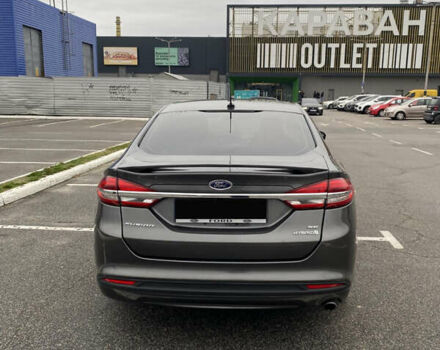 Серый Форд Фьюжн, объемом двигателя 2 л и пробегом 261 тыс. км за 14000 $, фото 4 на Automoto.ua