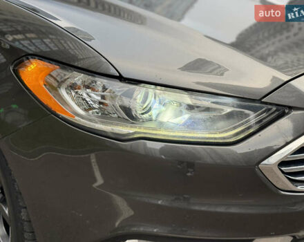 Серый Форд Фьюжн, объемом двигателя 2 л и пробегом 180 тыс. км за 14650 $, фото 13 на Automoto.ua