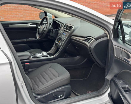 Серый Форд Фьюжн, объемом двигателя 2 л и пробегом 195 тыс. км за 12300 $, фото 34 на Automoto.ua