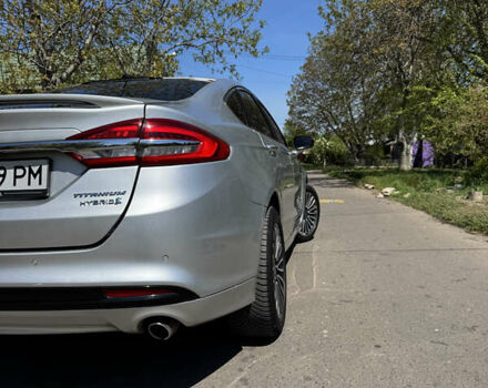 Сірий Форд Фьюжен, об'ємом двигуна 2 л та пробігом 230 тис. км за 15500 $, фото 3 на Automoto.ua