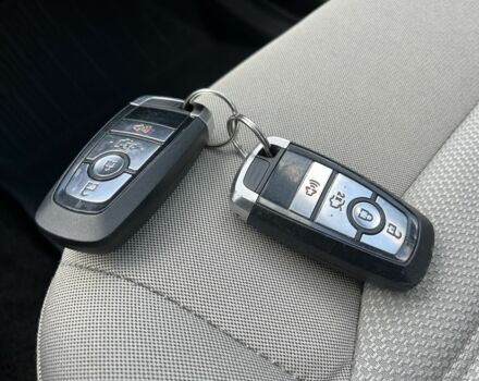 Серый Форд Фьюжн, объемом двигателя 2 л и пробегом 122 тыс. км за 14500 $, фото 14 на Automoto.ua