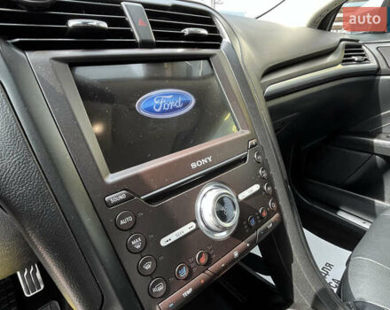 Серый Форд Фьюжн, объемом двигателя 2 л и пробегом 64 тыс. км за 16899 $, фото 12 на Automoto.ua