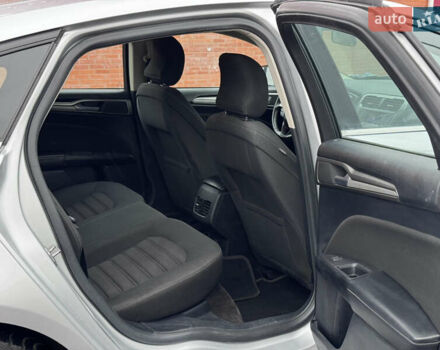 Серый Форд Фьюжн, объемом двигателя 2 л и пробегом 195 тыс. км за 12300 $, фото 32 на Automoto.ua